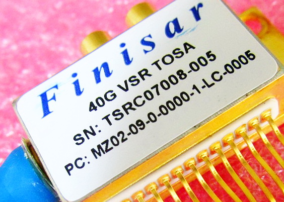40G速率, Finisar MZ02-09-0-0000系列光发射机, 短距通信TOSA